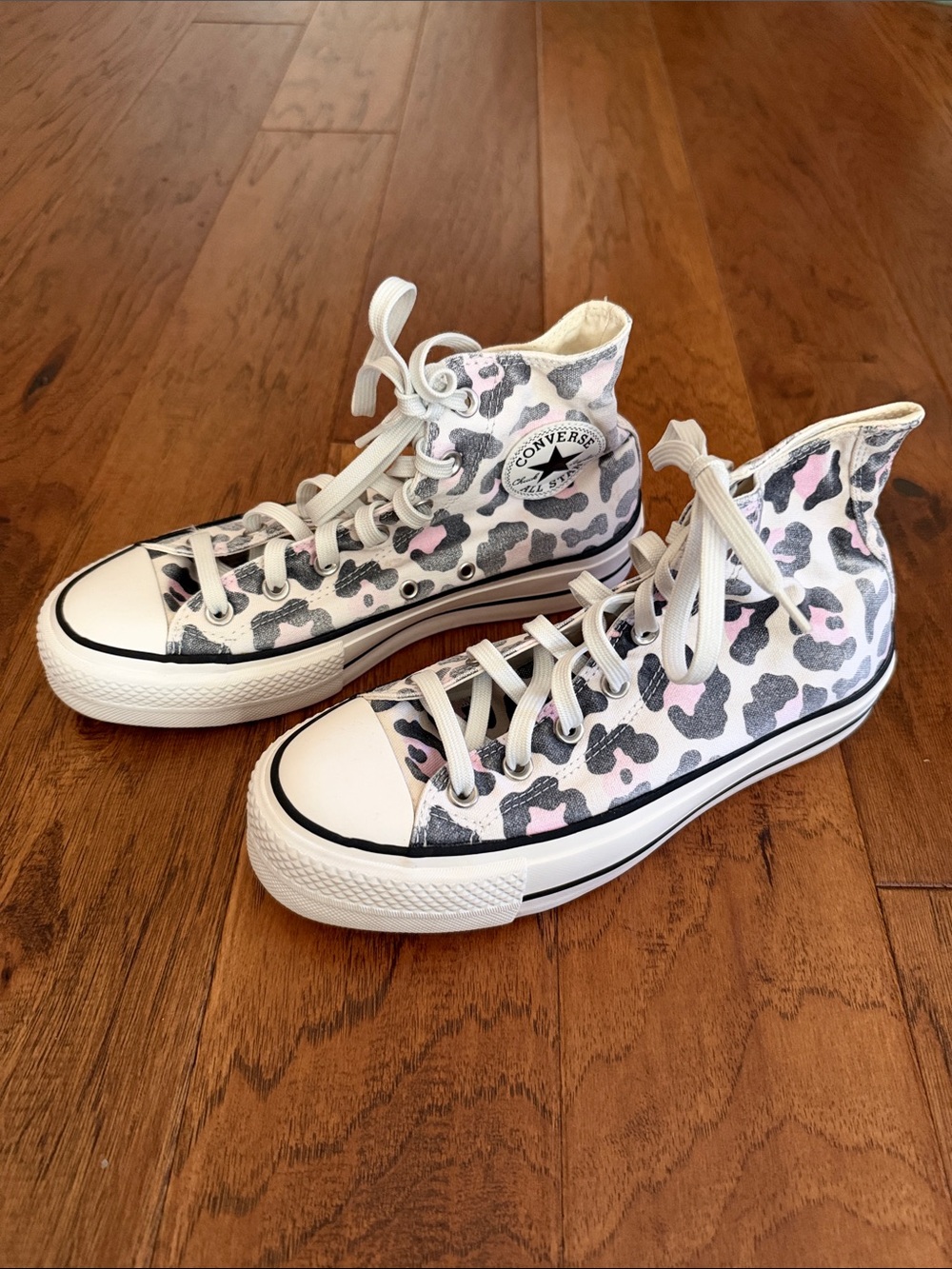 Converse Chuck Taylor All Star Hi Leo Leopard Print Sneakers US 8.5